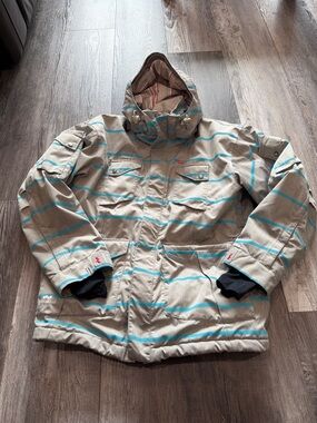 Men's Hooded Striped Winter Jacket - Tan with Blue Stripes